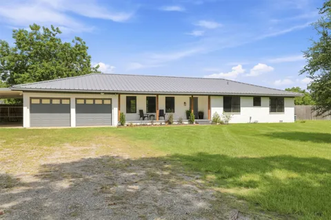 633 W Swinney Road