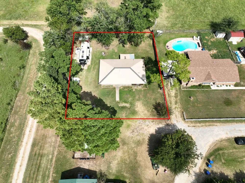 174 Hummingbird Circle Colbert, OK 74733