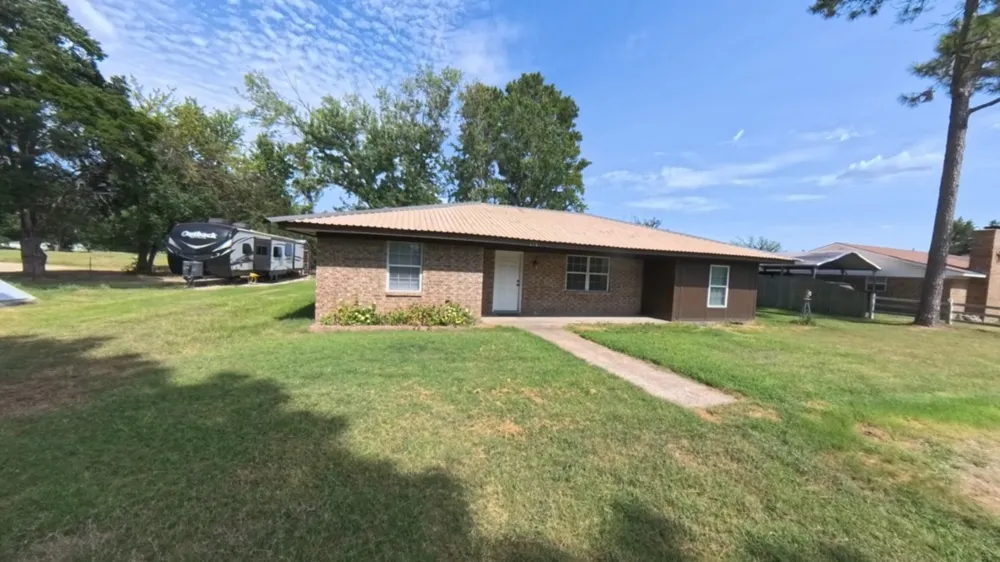 174 Hummingbird Circle Colbert, OK 74733