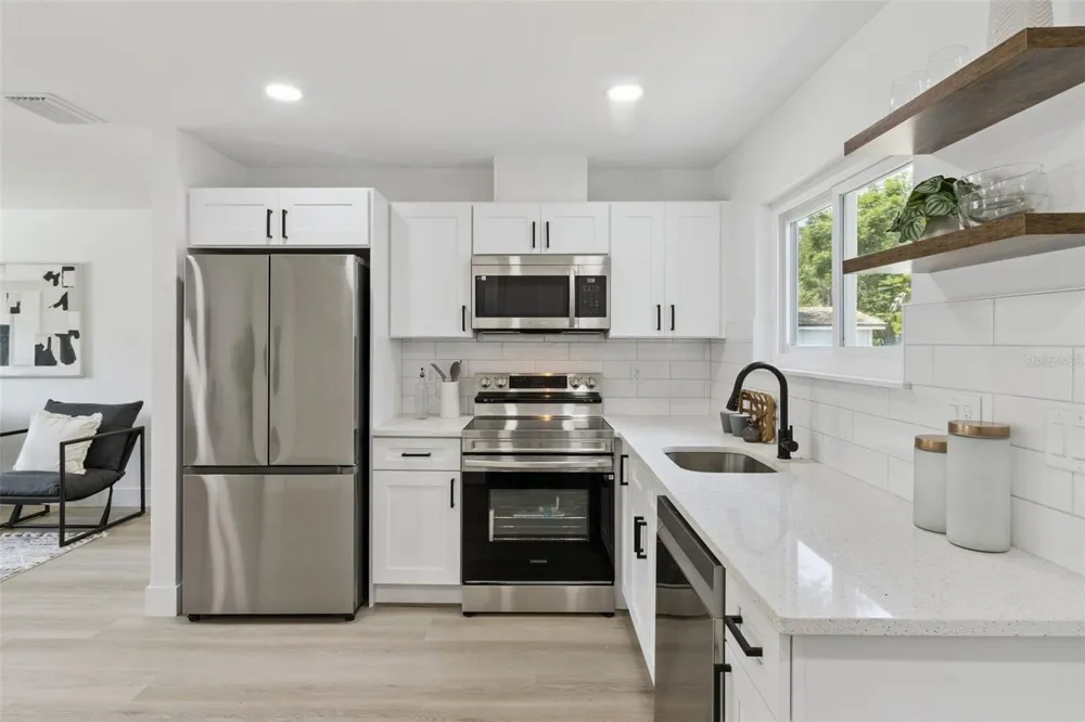 7211 ORPINE DRIVE St Petersburg, FL 33702