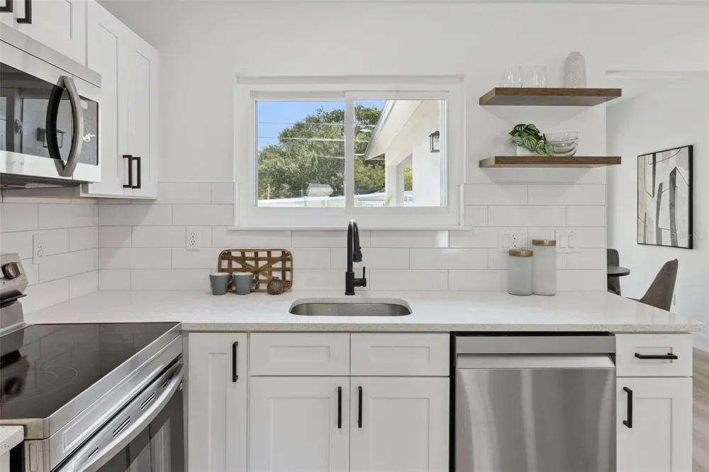 7211 ORPINE DRIVE St Petersburg, FL 33702