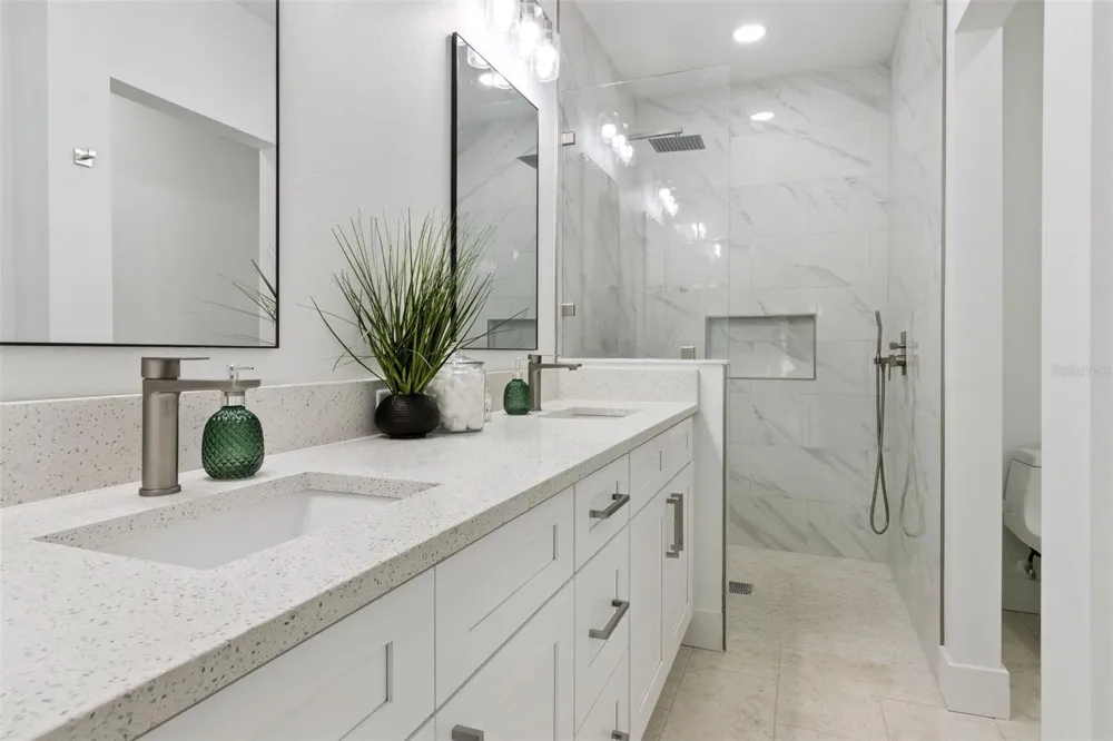7211 ORPINE DRIVE St Petersburg, FL 33702