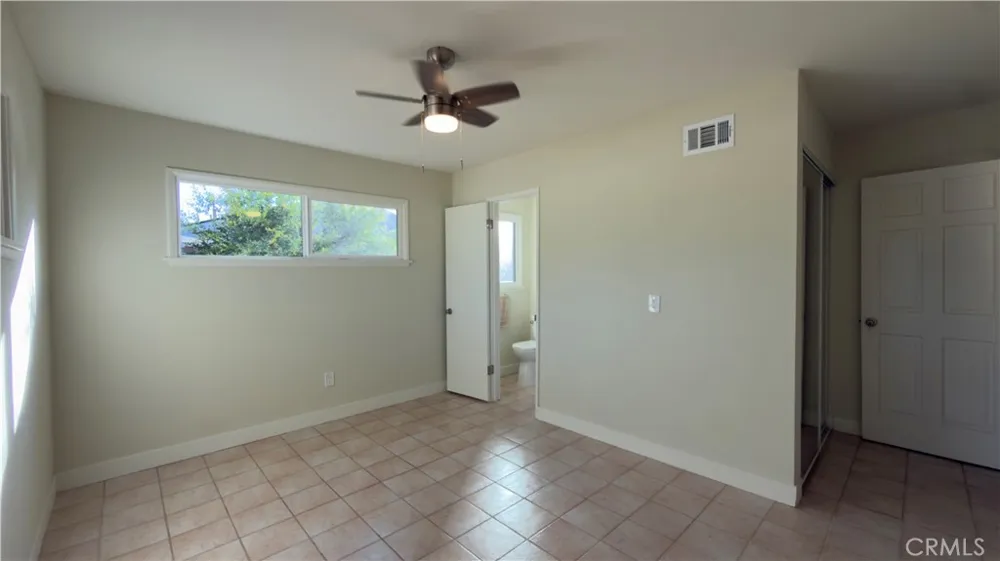 11662 Glamis Street Sylmar, CA 91342