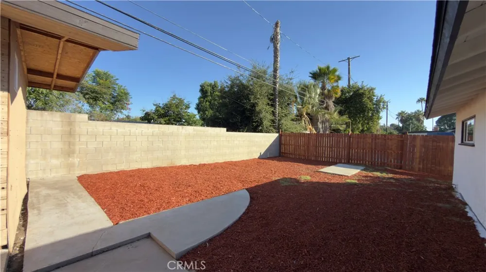 11662 Glamis Street Sylmar, CA 91342