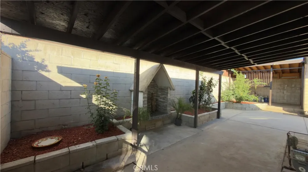 11662 Glamis Street Sylmar, CA 91342