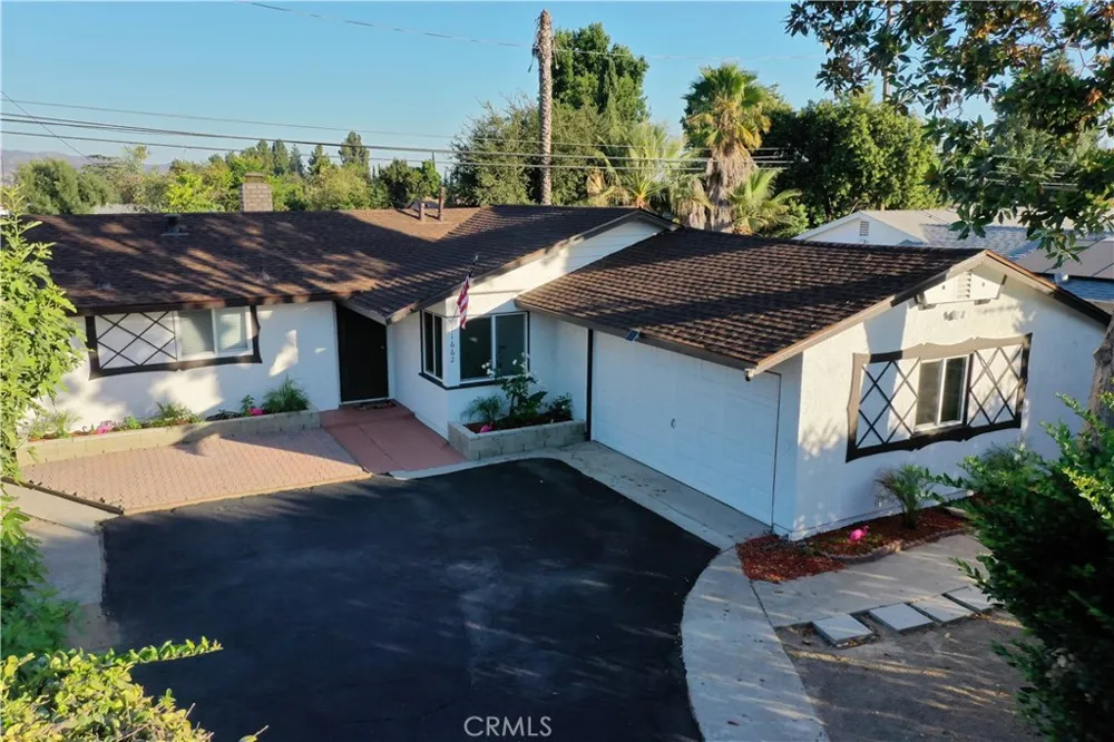 11662 Glamis Street Sylmar, CA 91342