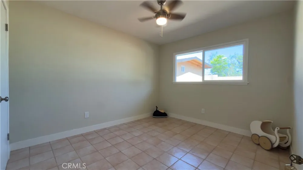 11662 Glamis Street Sylmar, CA 91342