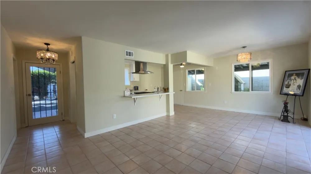 11662 Glamis Street Sylmar, CA 91342