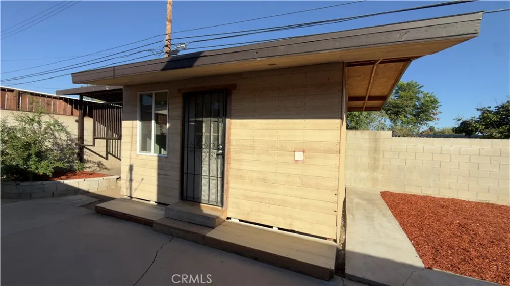 11662 Glamis Street Sylmar, CA 91342