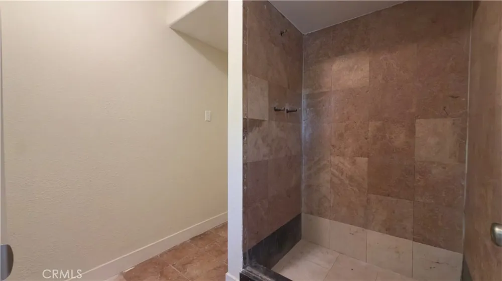 11662 Glamis Street Sylmar, CA 91342