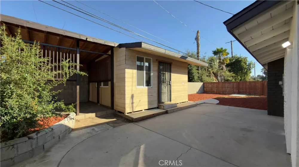 11662 Glamis Street Sylmar, CA 91342