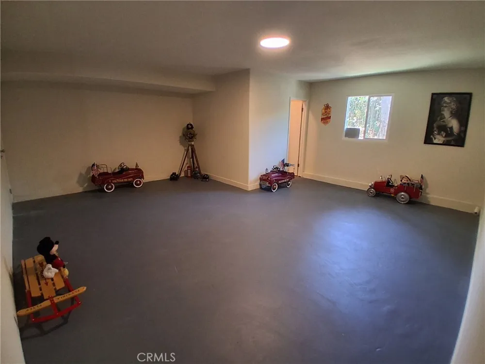 11662 Glamis Street Sylmar, CA 91342