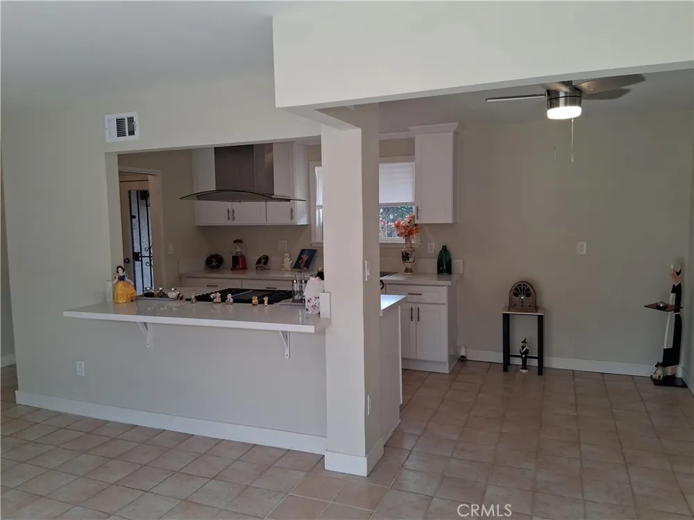 11662 Glamis Street Sylmar, CA 91342