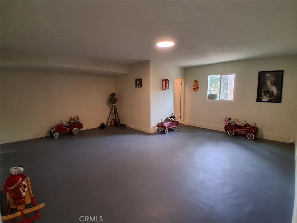 11662 Glamis Street Sylmar, CA 91342