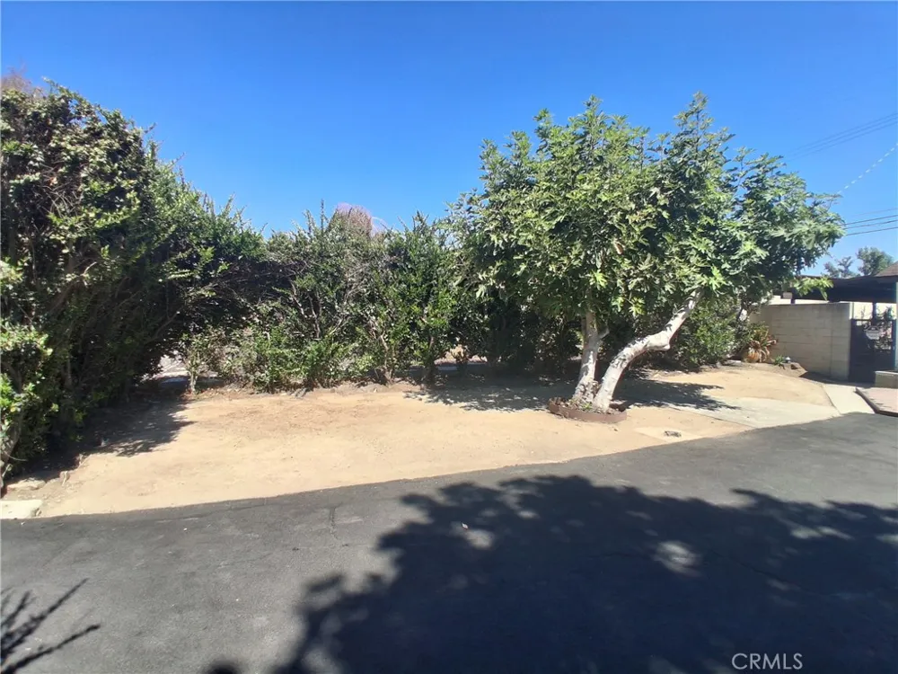 11662 Glamis Street Sylmar, CA 91342