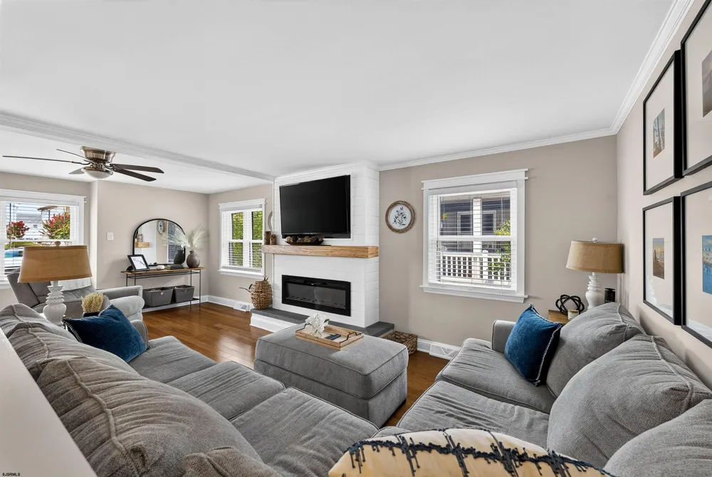 31 Simpson Ave Ocean City, NJ 08226