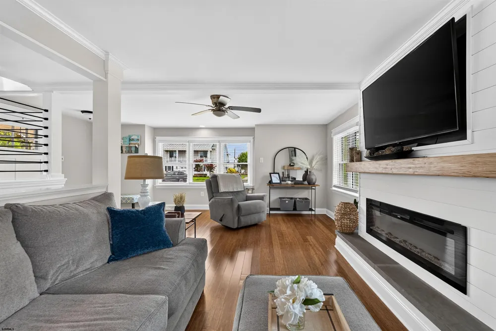 31 Simpson Ave Ocean City, NJ 08226