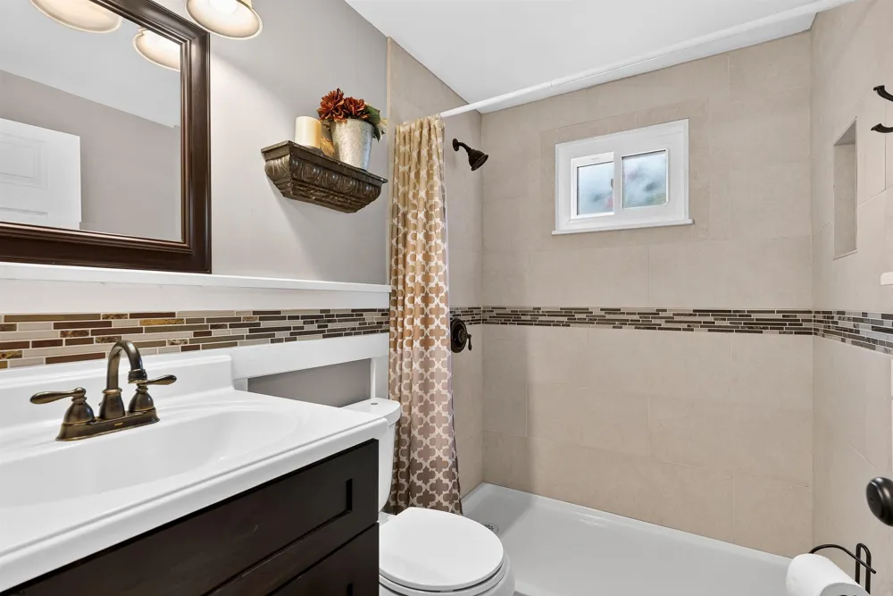 31 Simpson Ave Ocean City, NJ 08226