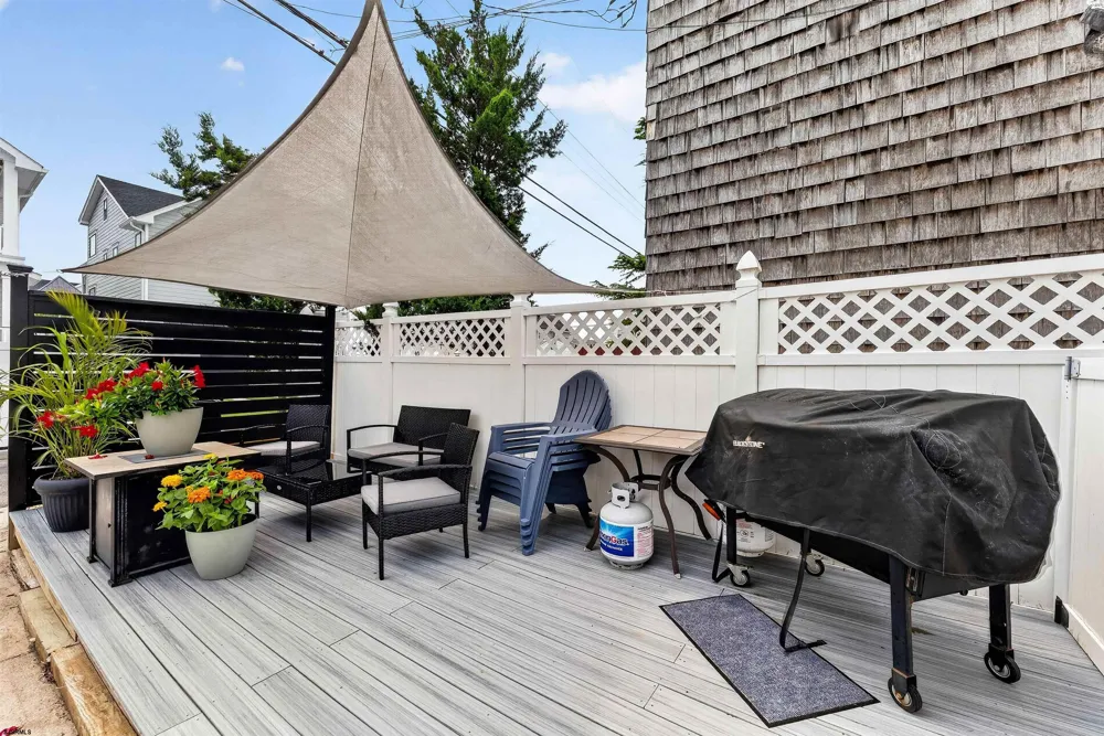 31 Simpson Ave Ocean City, NJ 08226