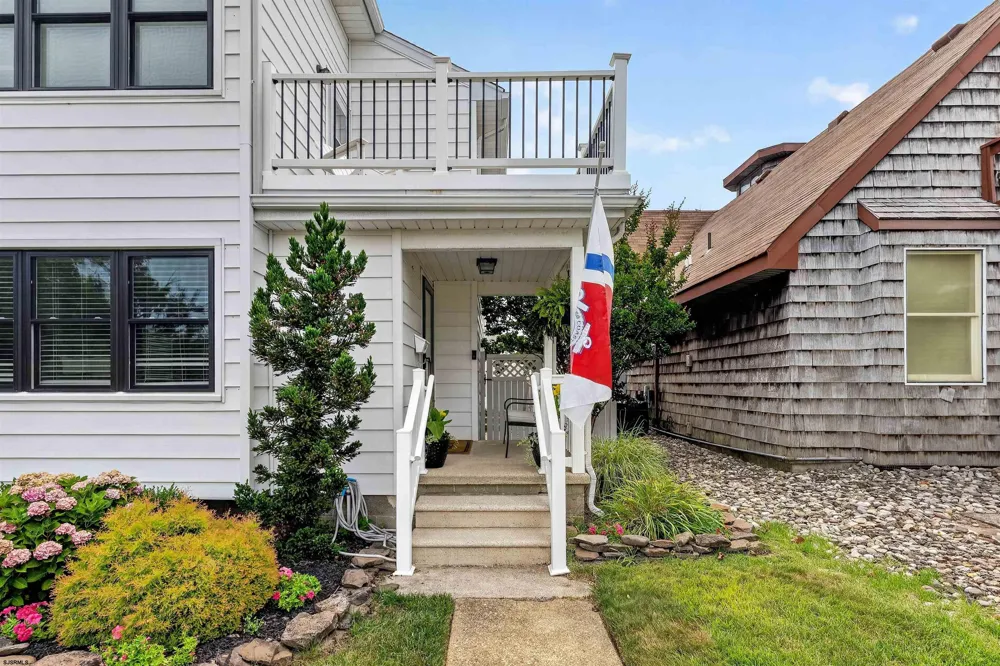 31 Simpson Ave Ocean City, NJ 08226
