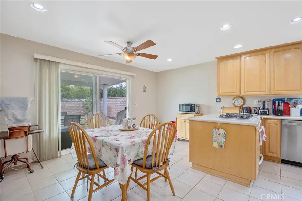 20862 Alaminos Drive Saugus, CA 91350