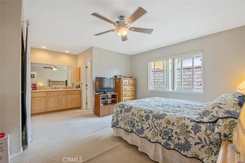 20862 Alaminos Drive Saugus, CA 91350