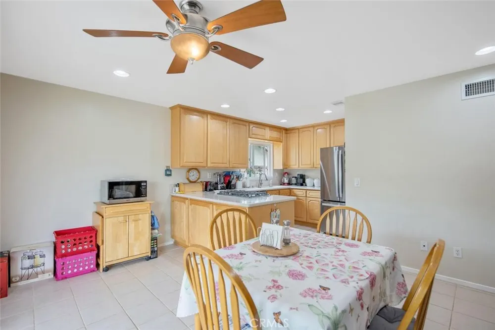 20862 Alaminos Drive Saugus, CA 91350