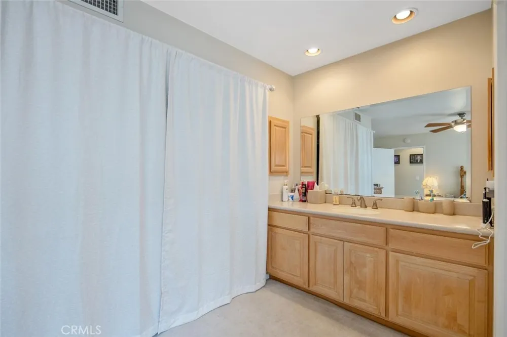 20862 Alaminos Drive Saugus, CA 91350