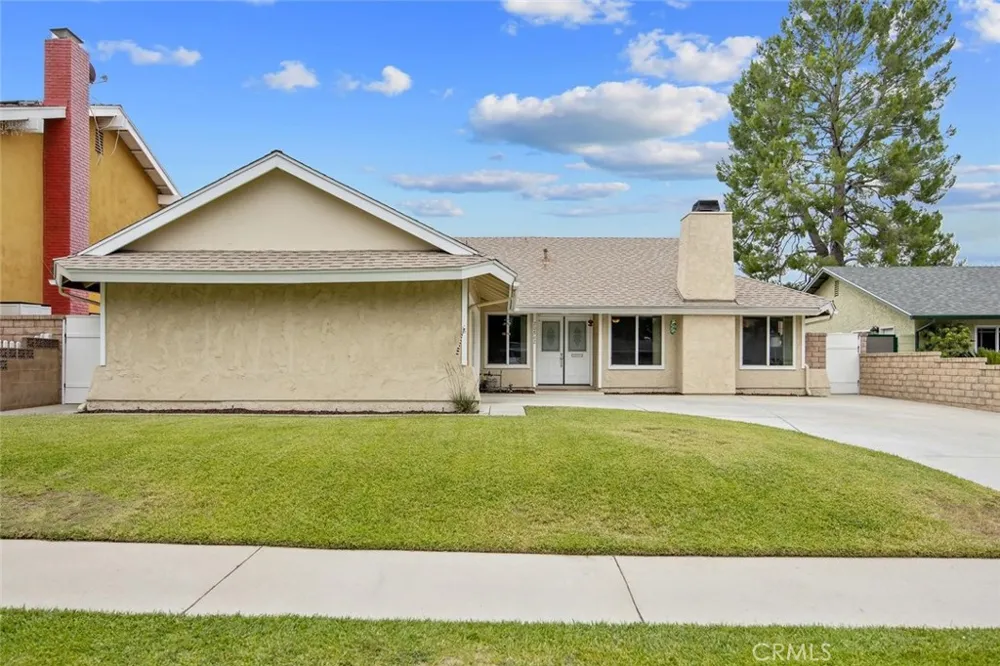 20862 Alaminos Drive Saugus, CA 91350