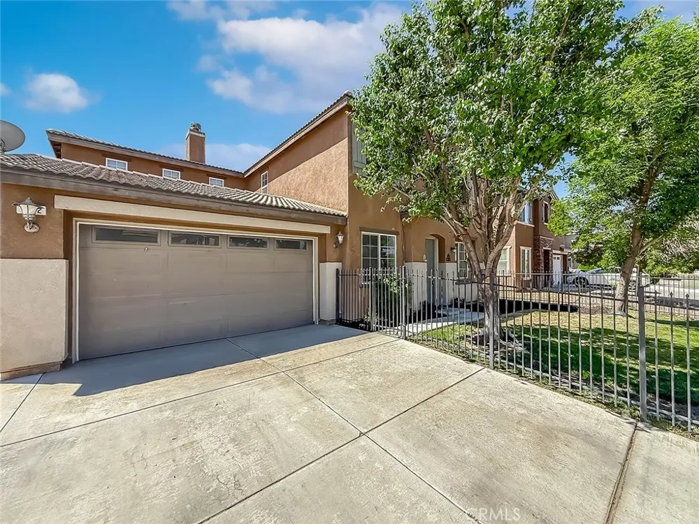 1302 Wellington Drive Palmdale, CA 93551