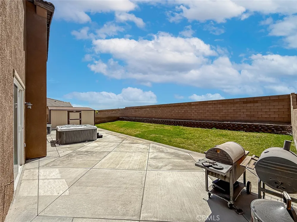 1302 Wellington Drive Palmdale, CA 93551