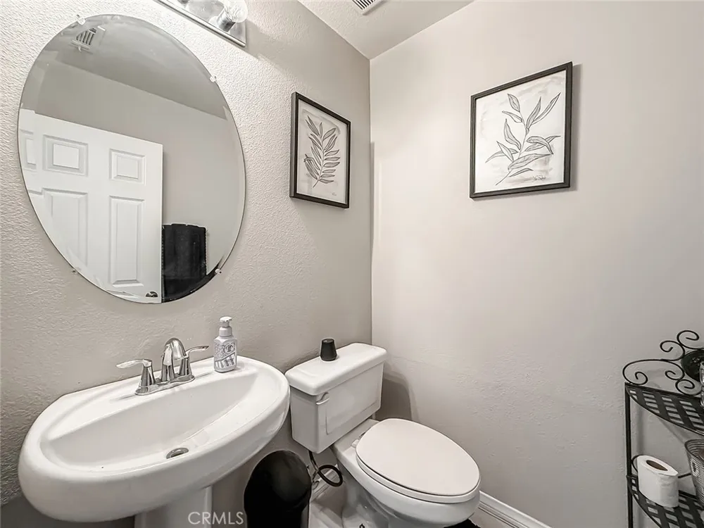 1302 Wellington Drive Palmdale, CA 93551
