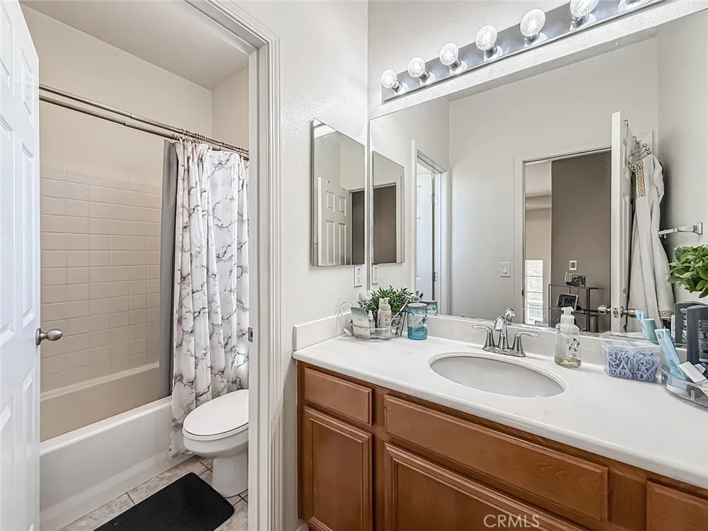 1302 Wellington Drive Palmdale, CA 93551