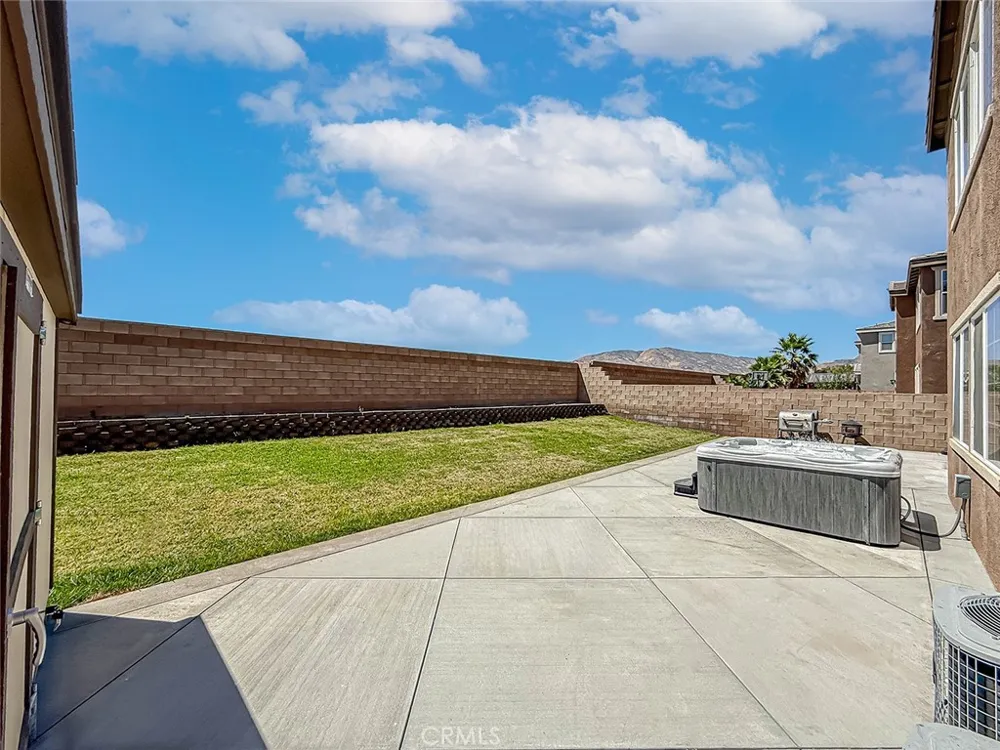 1302 Wellington Drive Palmdale, CA 93551