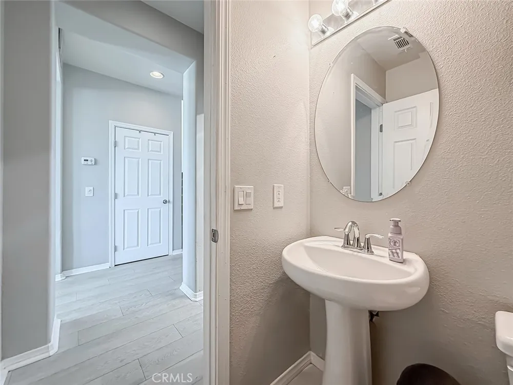 1302 Wellington Drive Palmdale, CA 93551