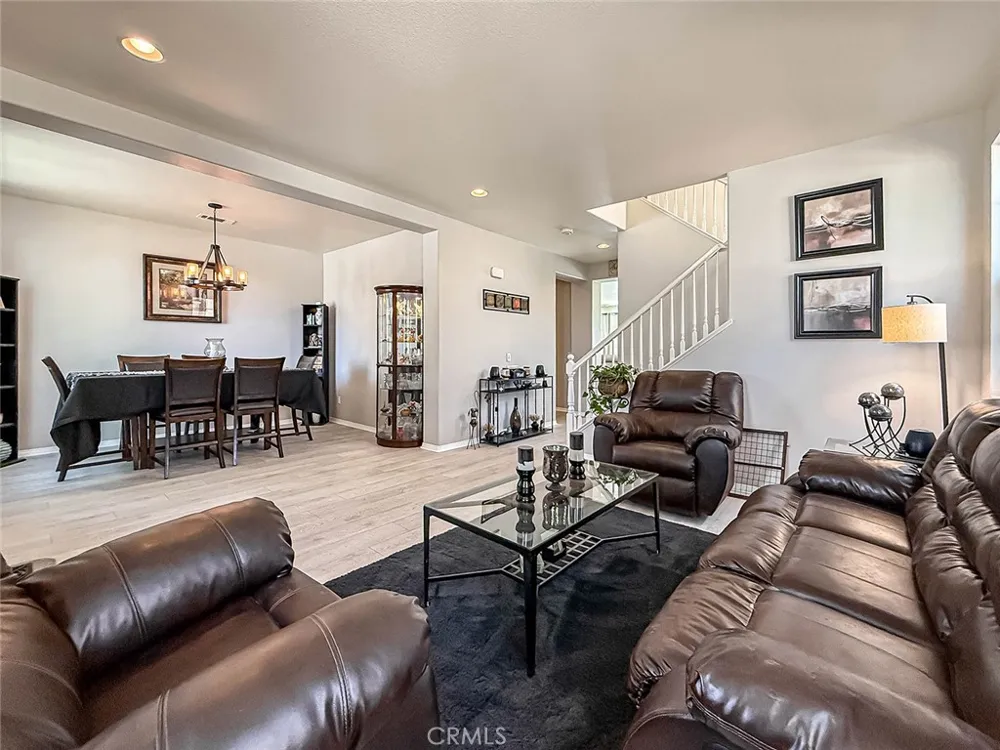 1302 Wellington Drive Palmdale, CA 93551