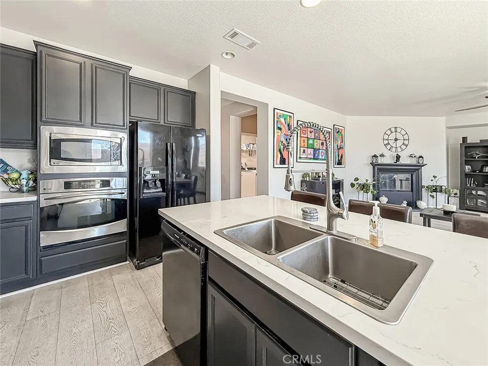 1302 Wellington Drive Palmdale, CA 93551