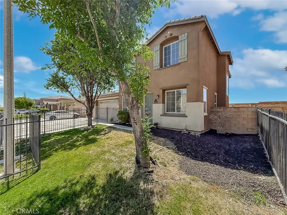 1302 Wellington Drive Palmdale, CA 93551