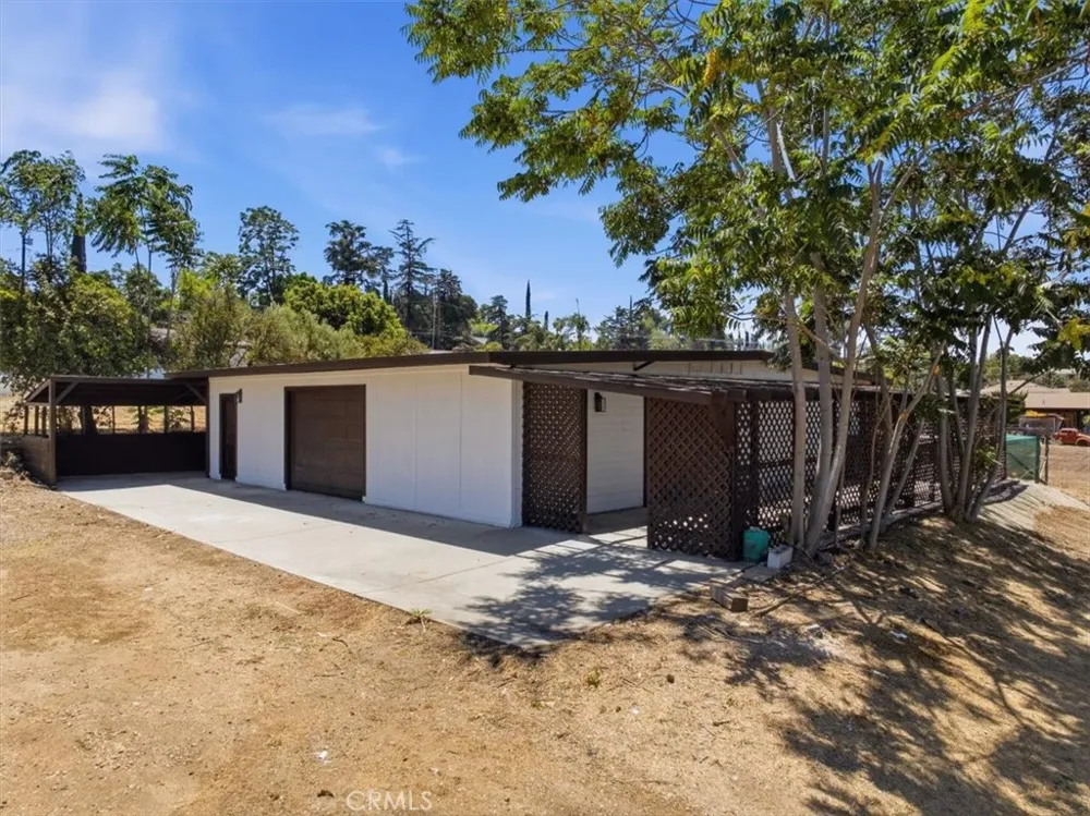 31750 Florida Redlands, CA 92373