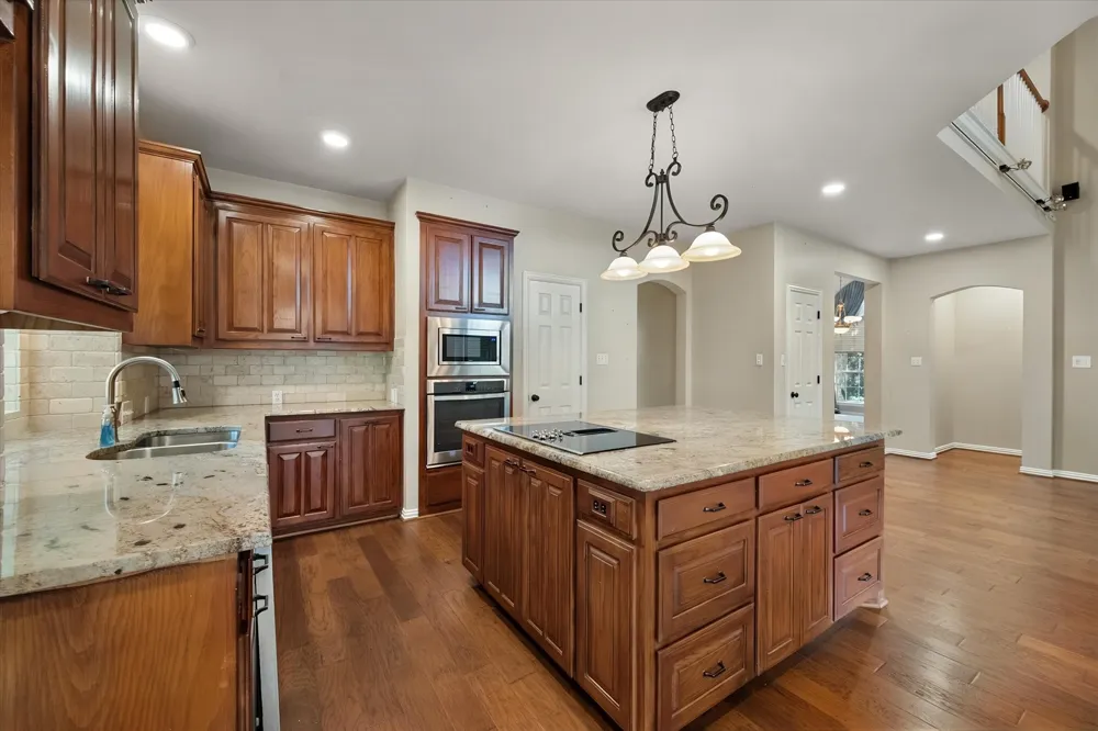 1200 Danbury Drive Mansfield, TX 76063