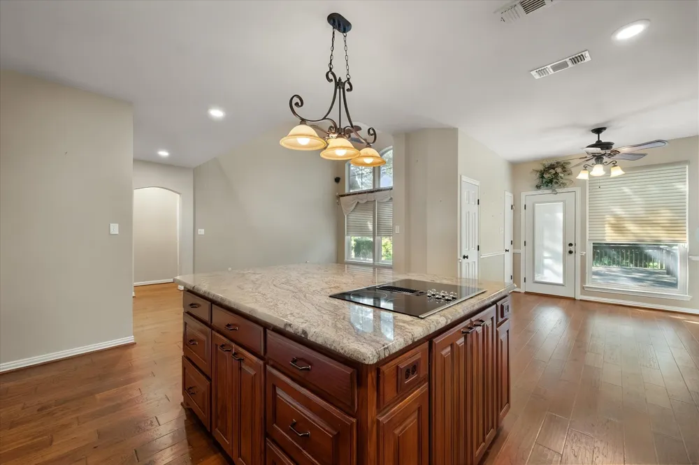 1200 Danbury Drive Mansfield, TX 76063