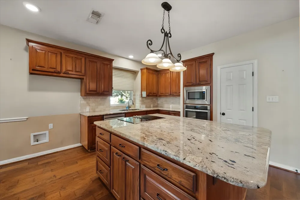 1200 Danbury Drive Mansfield, TX 76063