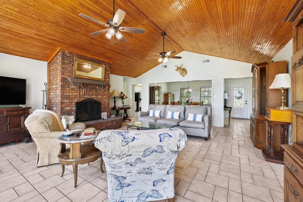 2227 Fm 2815 S Bonham, TX 75418