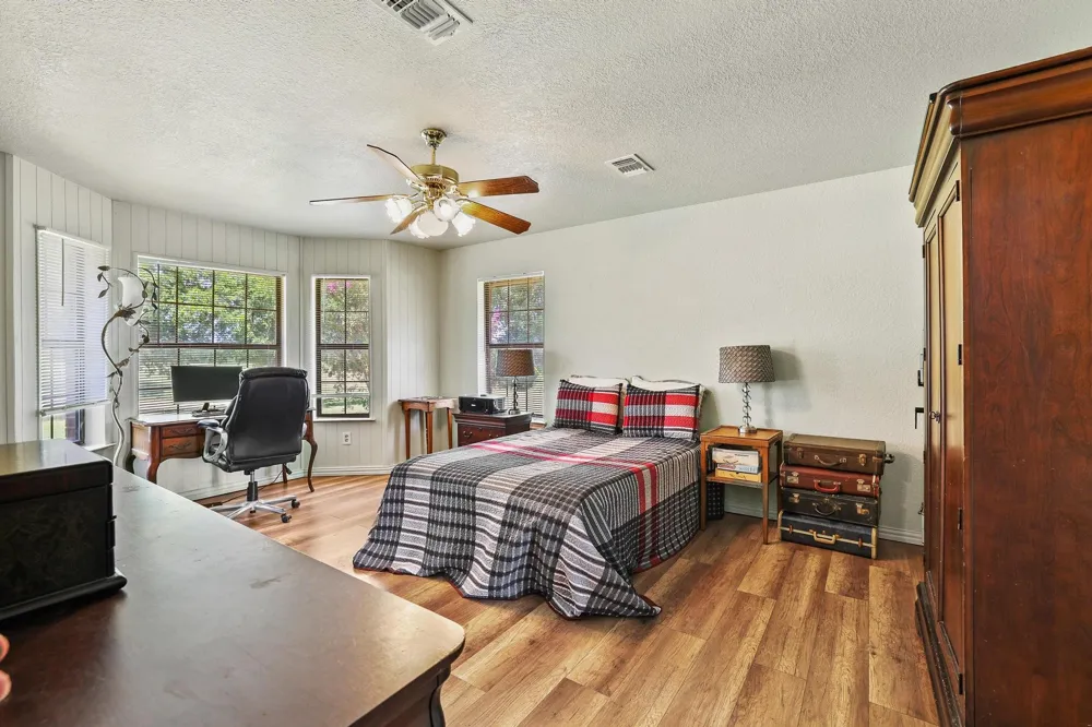 2227 Fm 2815 S Bonham, TX 75418