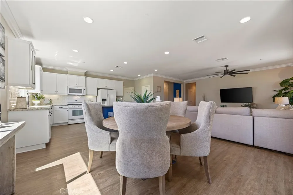 31481 Darlington Oak Drive Winchester, CA 92596