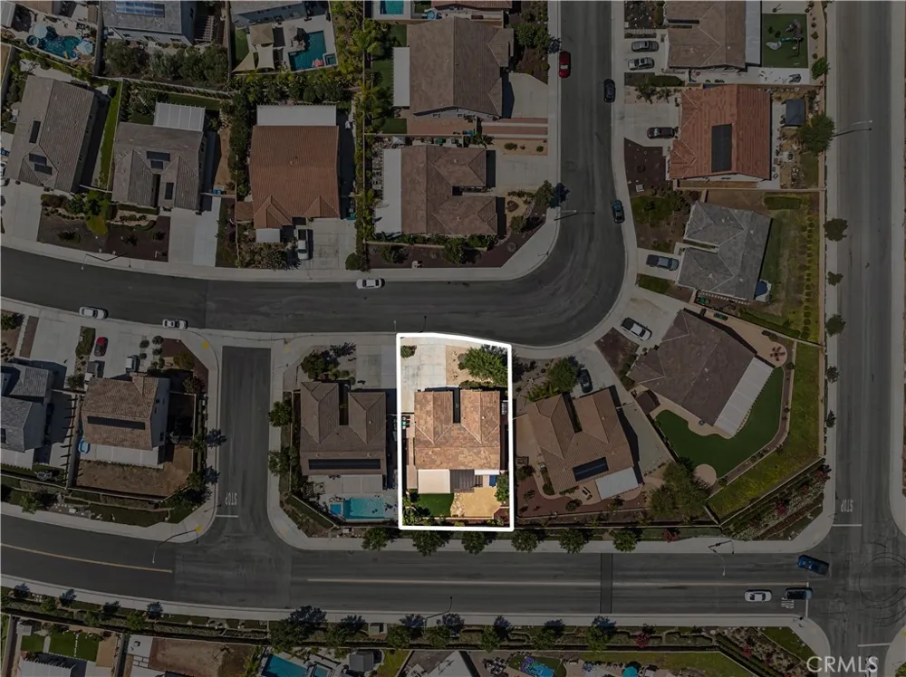 31481 Darlington Oak Drive Winchester, CA 92596