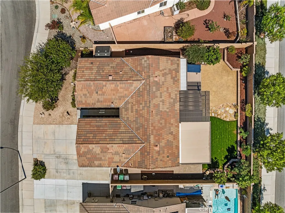31481 Darlington Oak Drive Winchester, CA 92596