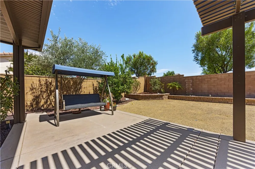 31481 Darlington Oak Drive Winchester, CA 92596
