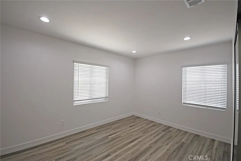 17339 Los Alimos Street Granada Hills, CA 91344