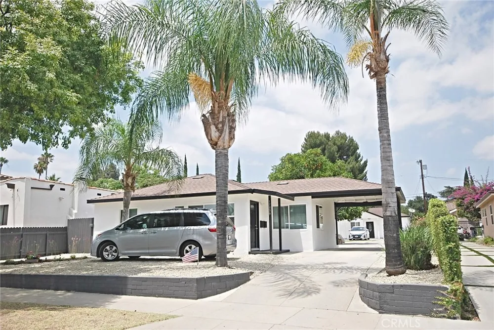 17339 Los Alimos Street Granada Hills, CA 91344
